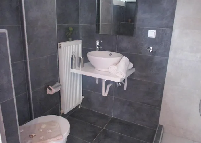 Selene's House Skála Kallirákhis